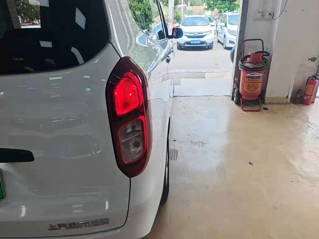 Wuling Hongguang EV — миниатюра 8