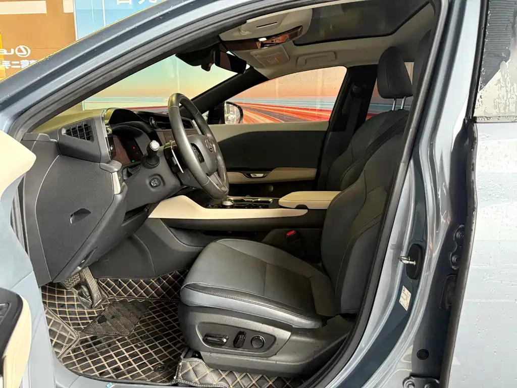 Lexus RZ — миниатюра 6