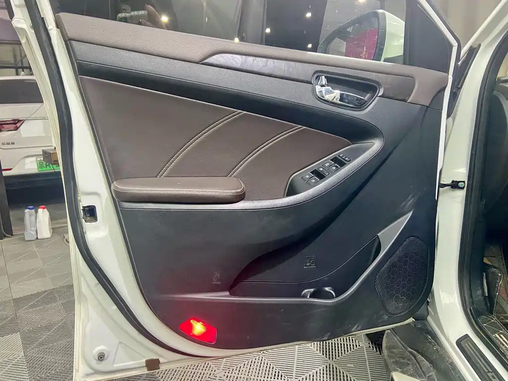 Fengguang Fengguang 580 — миниатюра 8