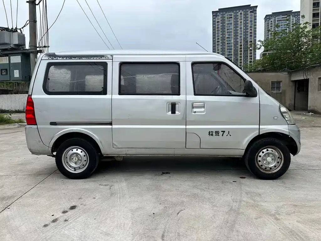 Wuling Rongguang 2011 1.2L