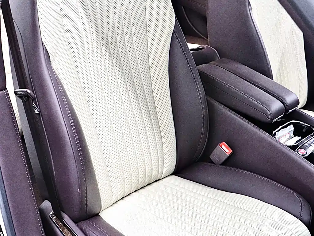 Bentley Flying Spur — миниатюра 16