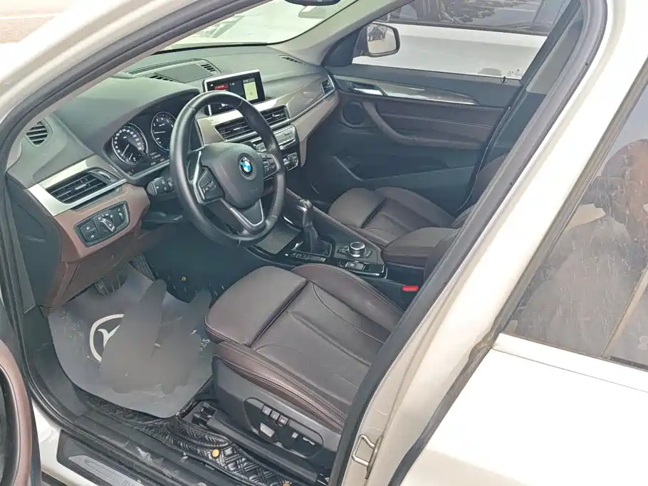 BMW X1 — миниатюра 9