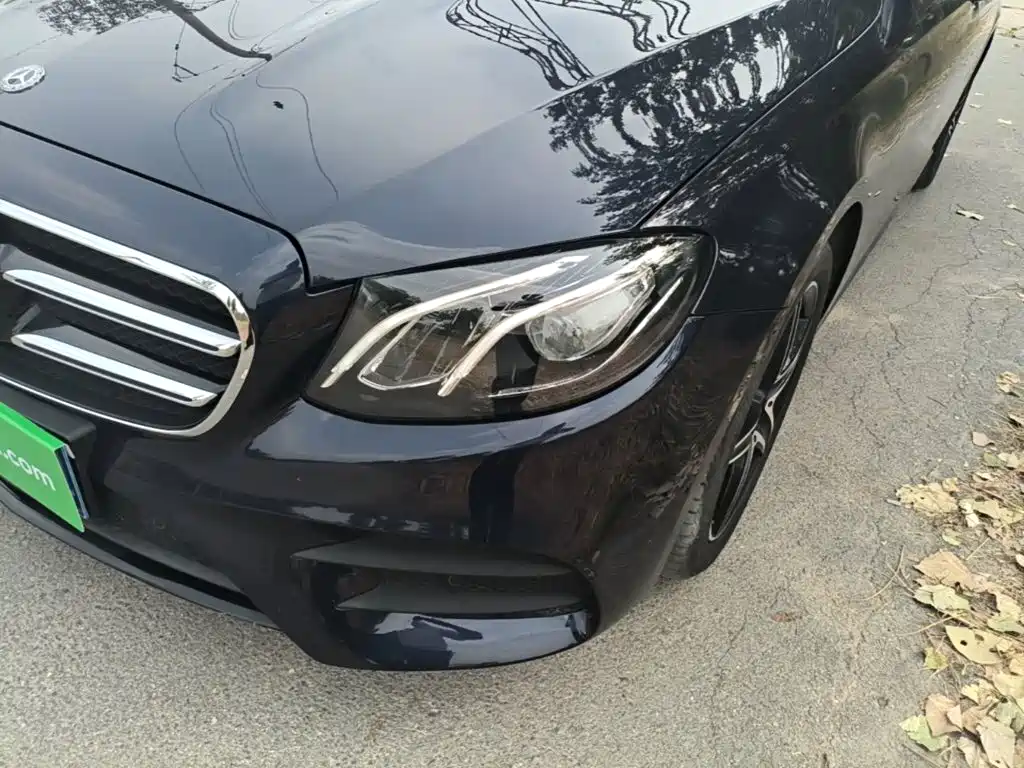 Mercedes-Benz E-Class (Import) — миниатюра 24