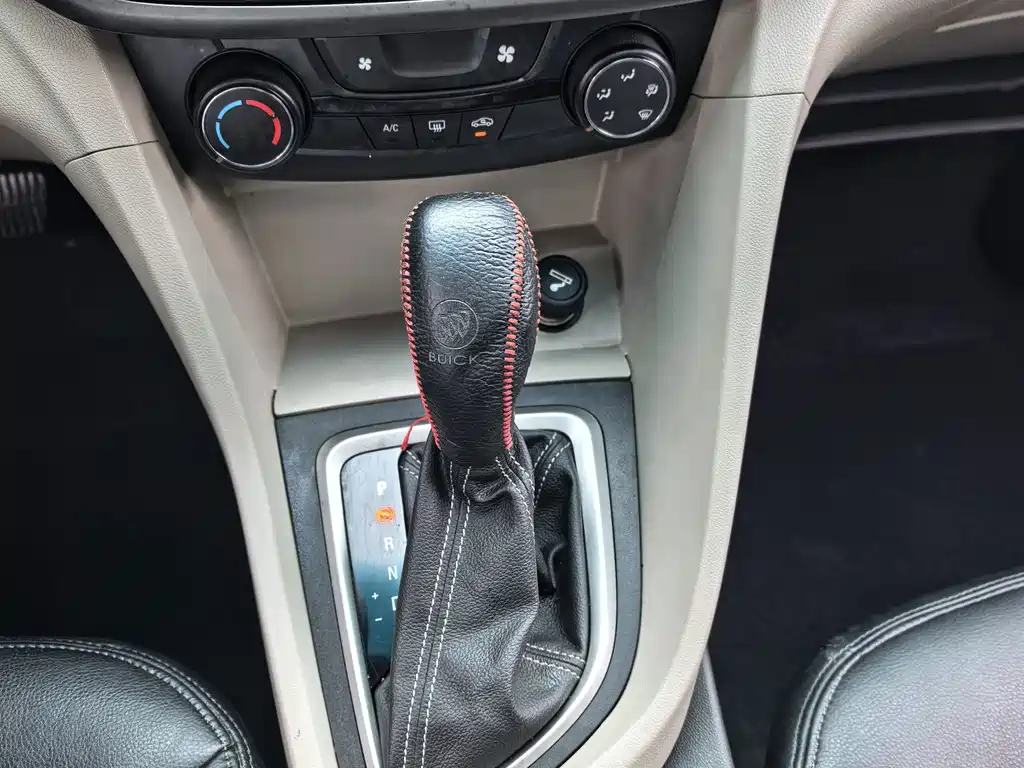 Buick Excelle — миниатюра 8