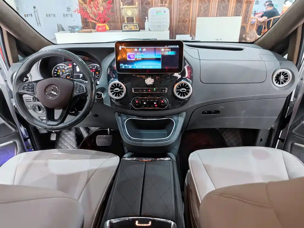 Mercedes-Benz Vito — миниатюра 10