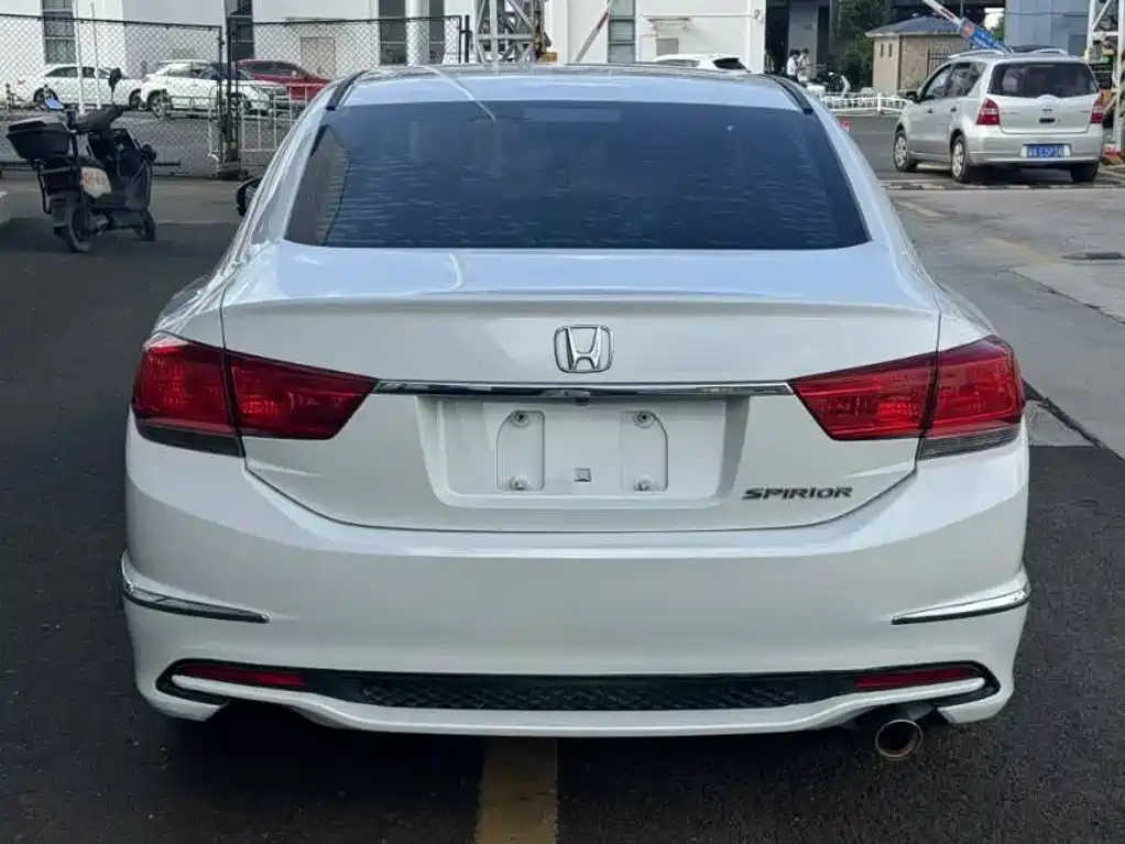 Honda Spirior — миниатюра 8