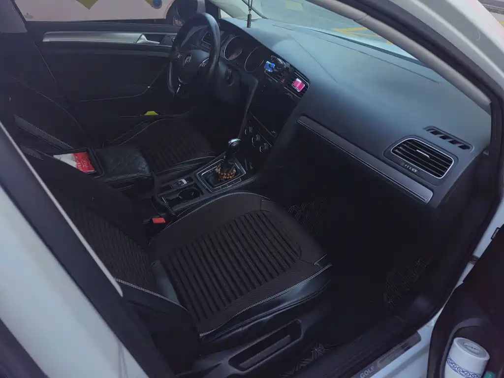 Volkswagen Golf — миниатюра 8