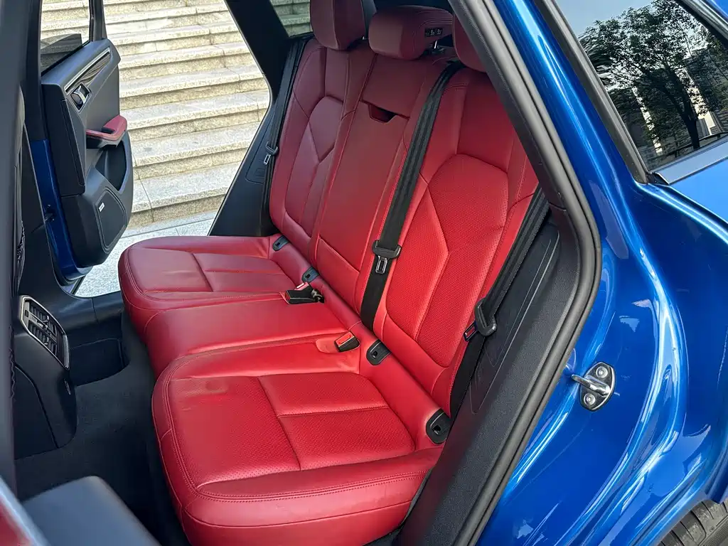 Porsche Macan — миниатюра 18