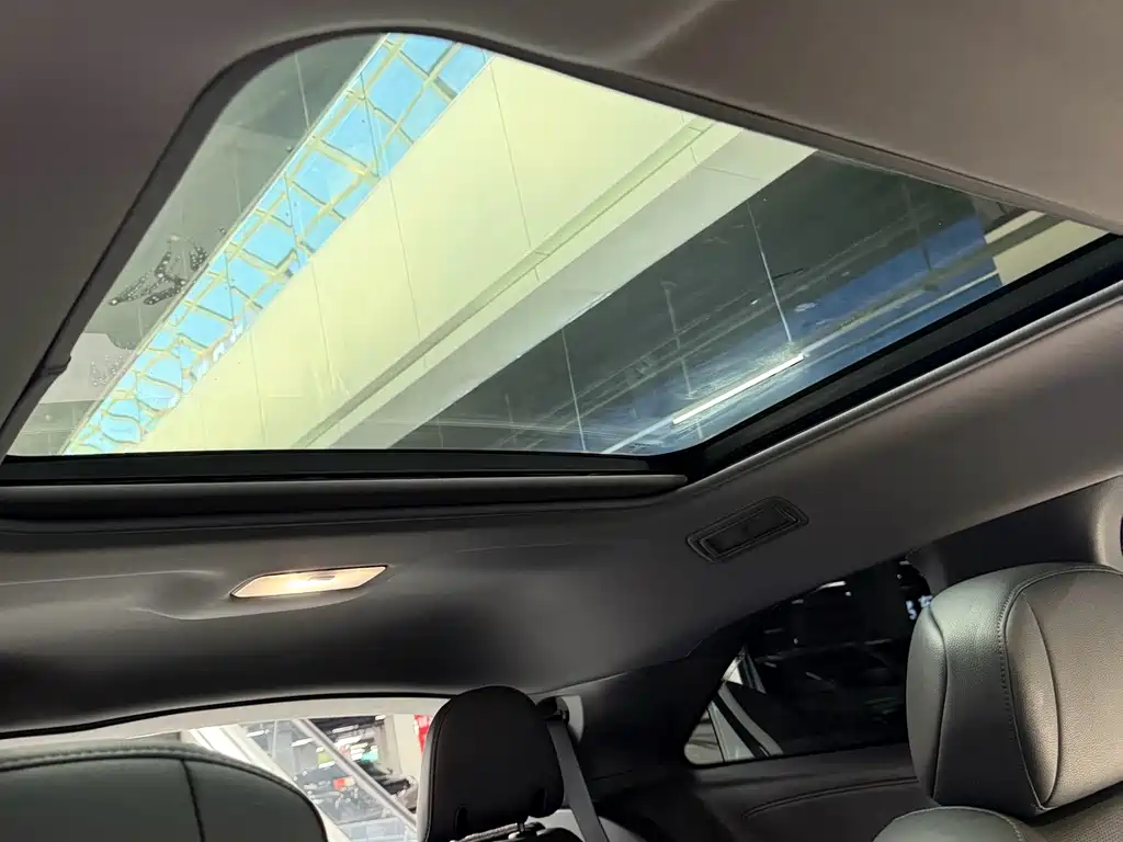 Toyota Sienna — миниатюра 11