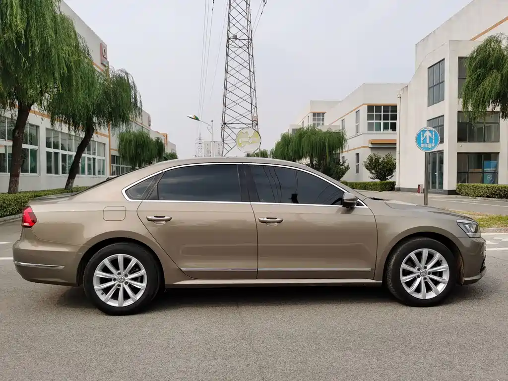 Volkswagen Passat — миниатюра 6