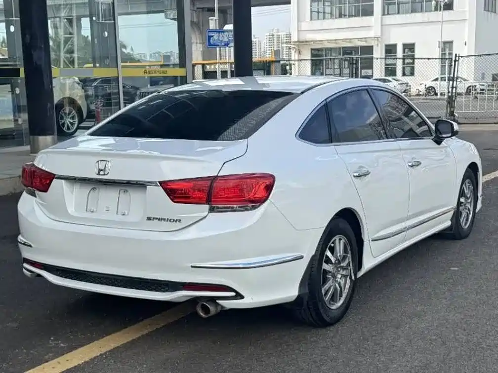 Honda Spirior — миниатюра 7