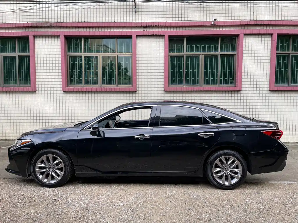 Toyota Avalon — миниатюра 16