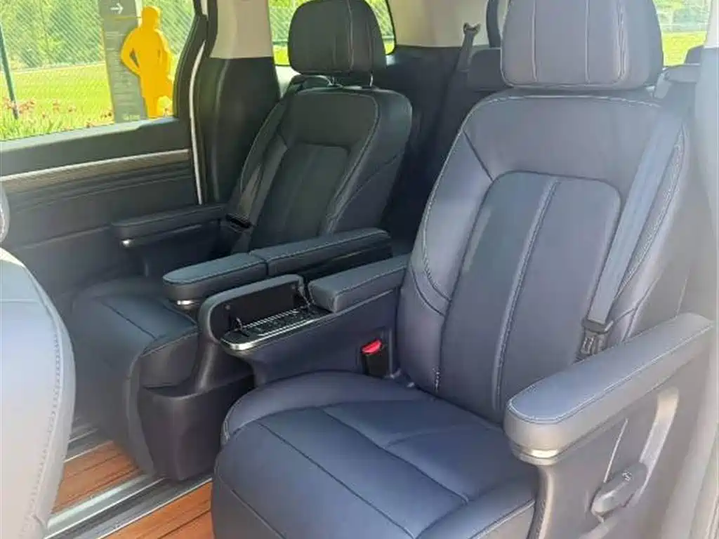 GAC M8 2023 390T Luxury
