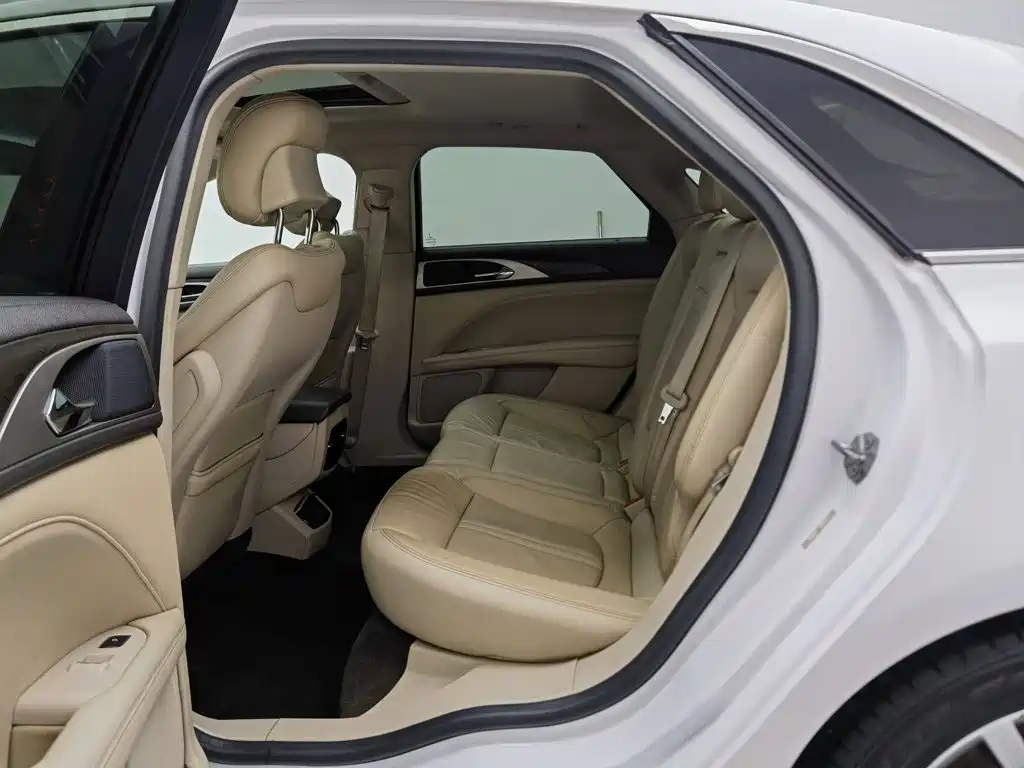 Lincoln MKZ — миниатюра 15