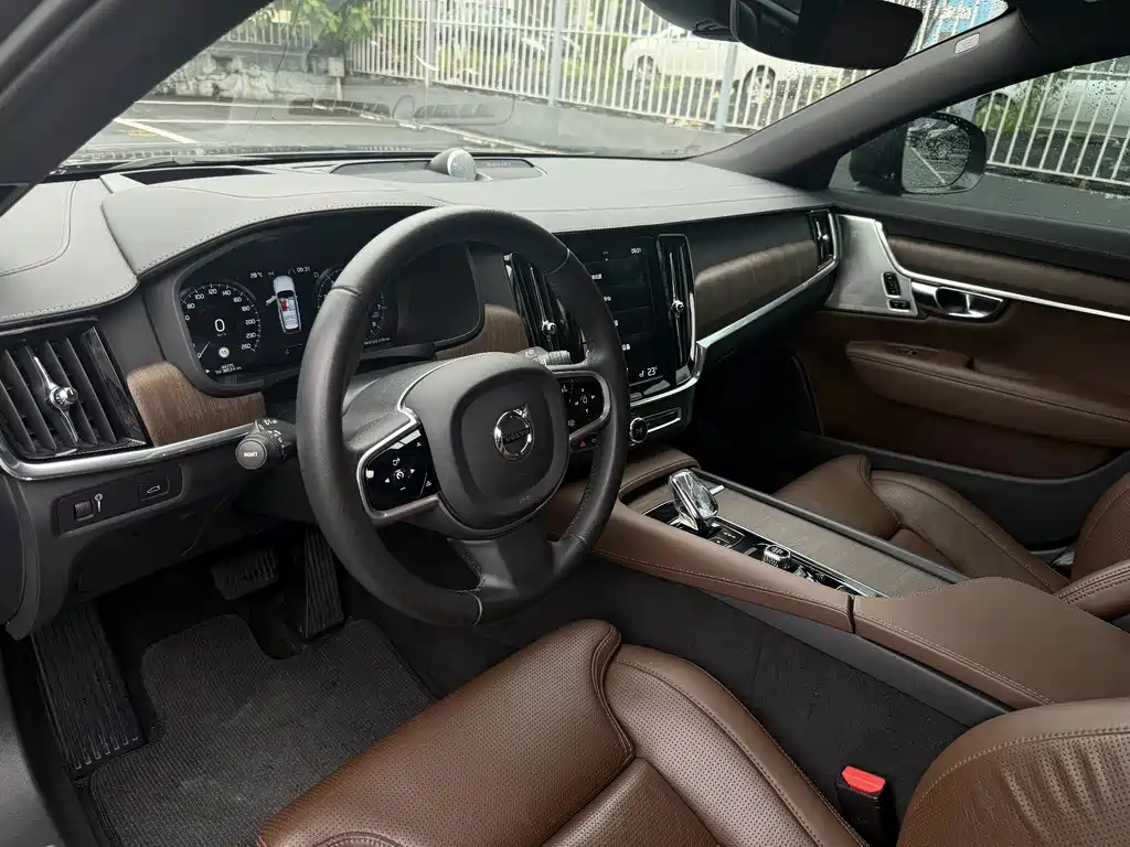 Volvo V90 — миниатюра 11