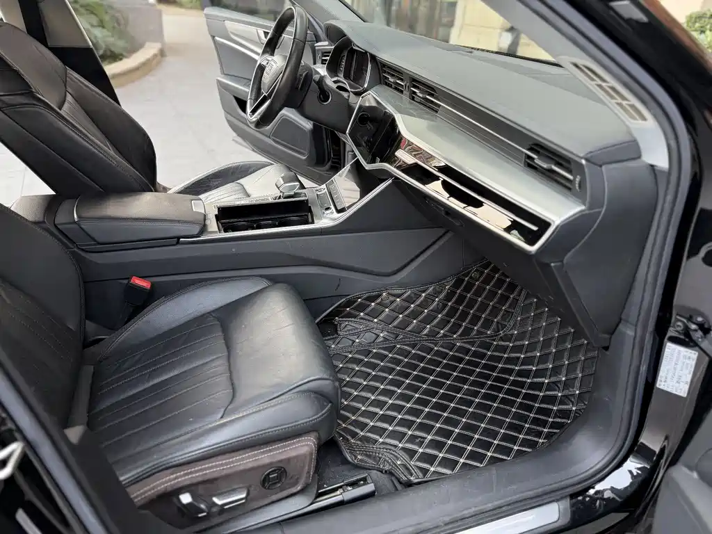 Audi A6L 2021 40 TFSI Luxury