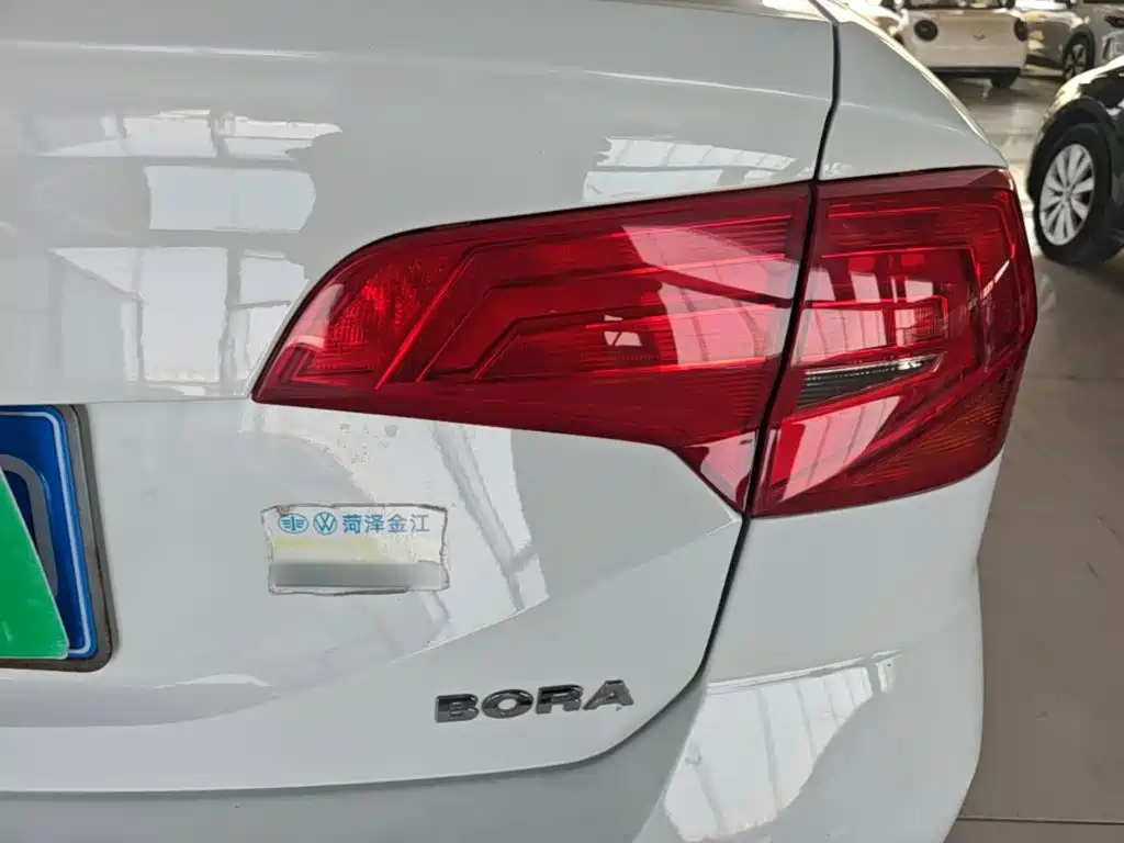 Volkswagen Bora — миниатюра 8