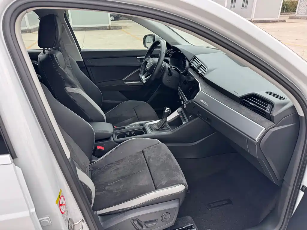 Audi Q3 — миниатюра 13