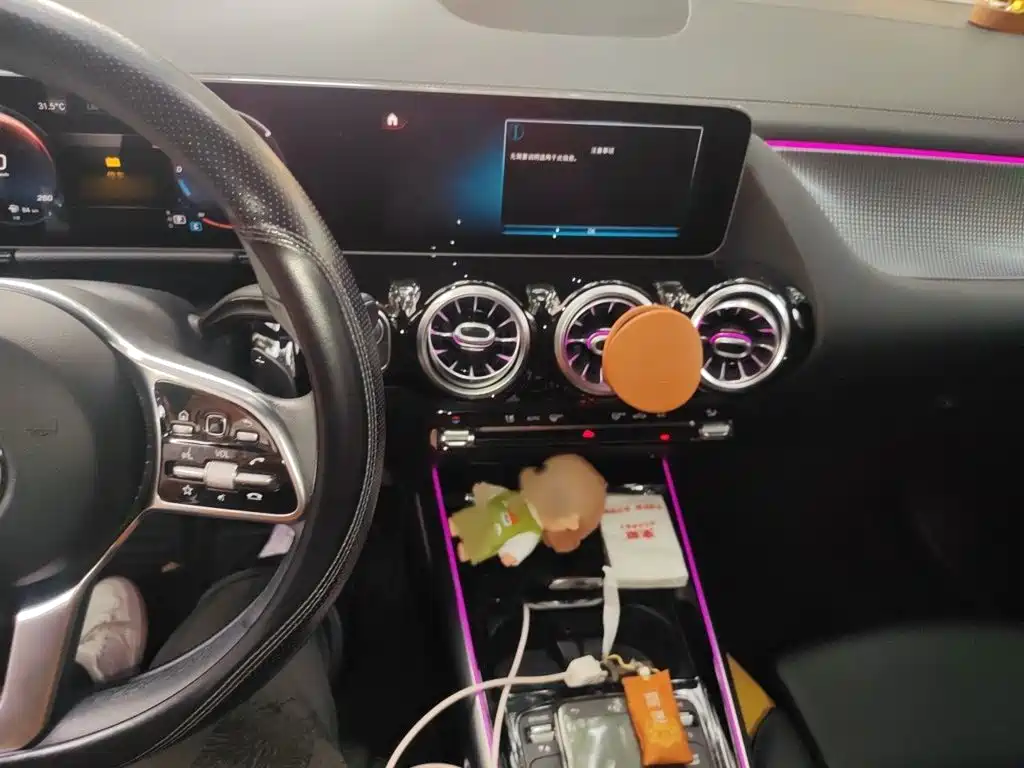 Mercedes-Benz GLA — миниатюра 6