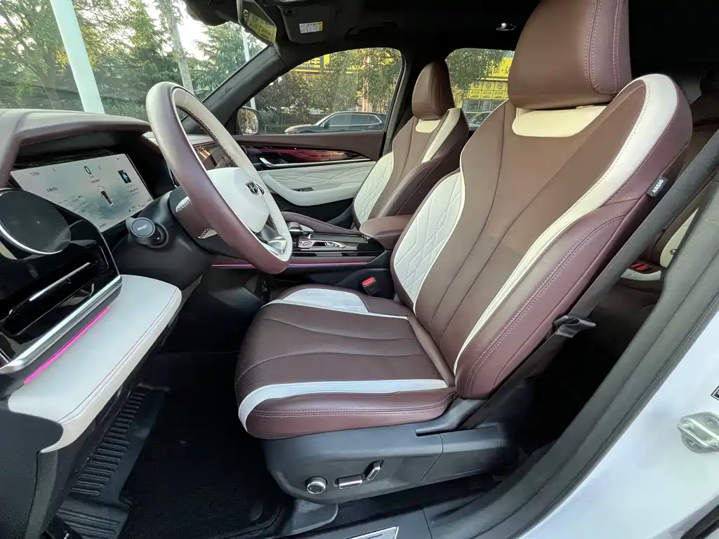 Geely Xingyue L — миниатюра 10