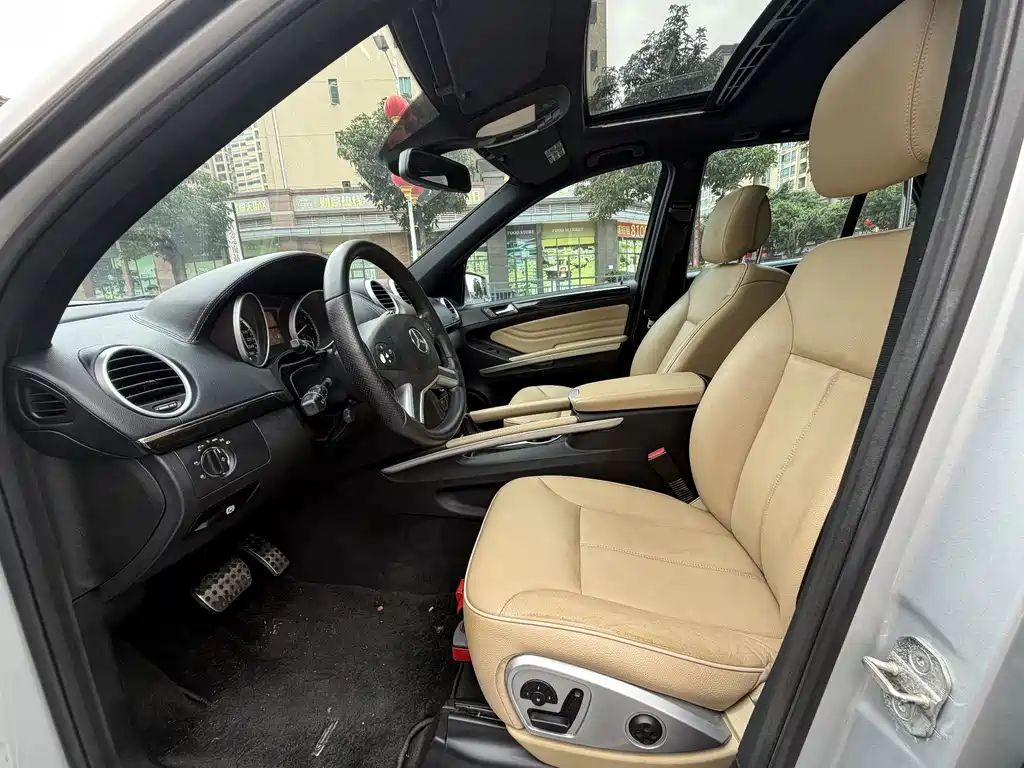 Mercedes-Benz M-Class — миниатюра 17