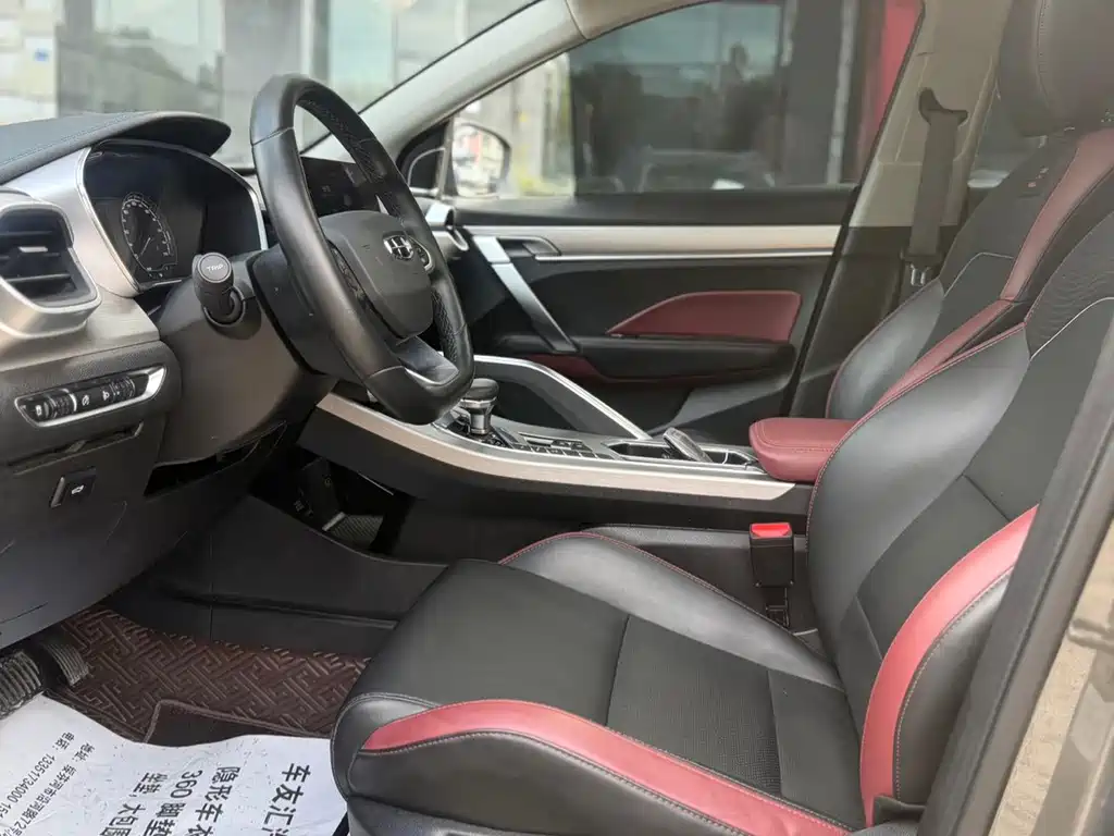 Geely Binyue — миниатюра 10