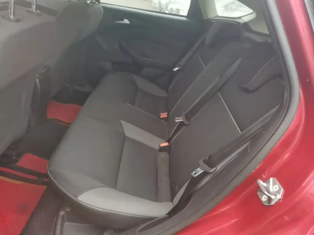Ford Focus — миниатюра 17