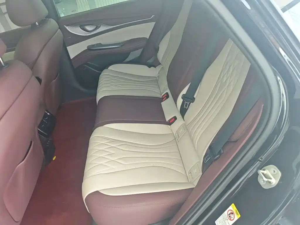 BYD Seal — миниатюра 17