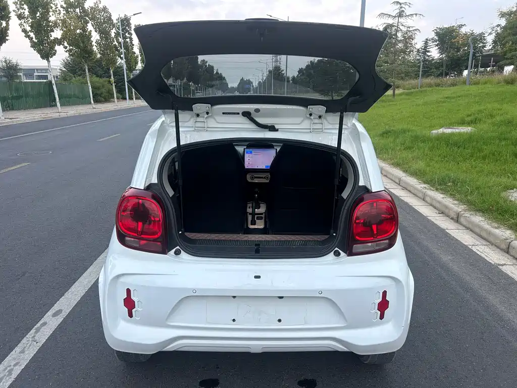 Roewe Clever — миниатюра 11