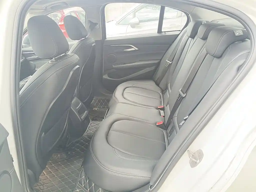 BMW 1 Series — миниатюра 17