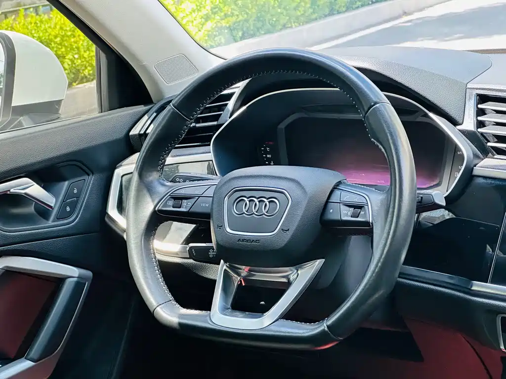 Audi Q3 — миниатюра 13