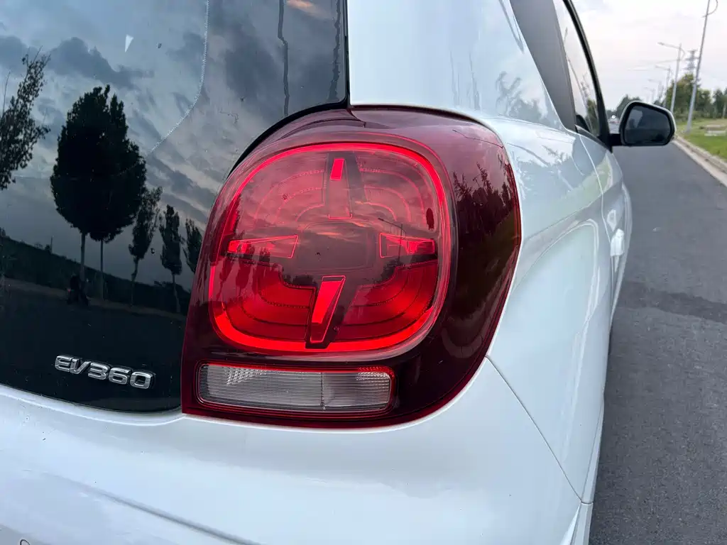 Roewe Clever — миниатюра 17