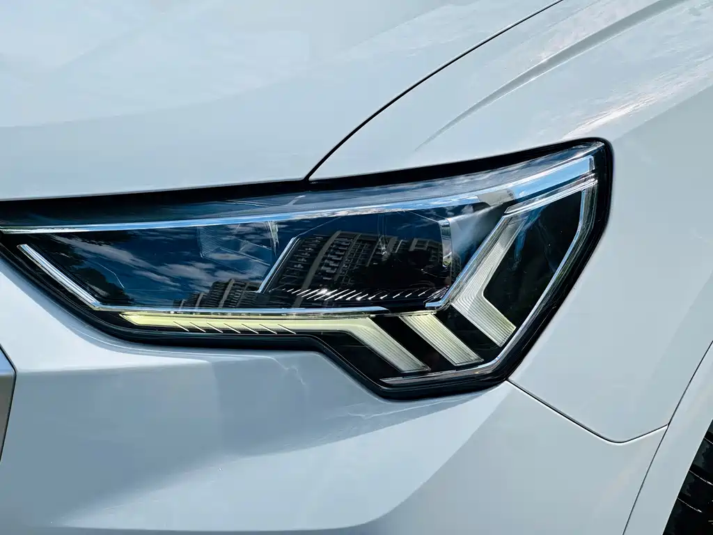 Audi Q3 — миниатюра 3