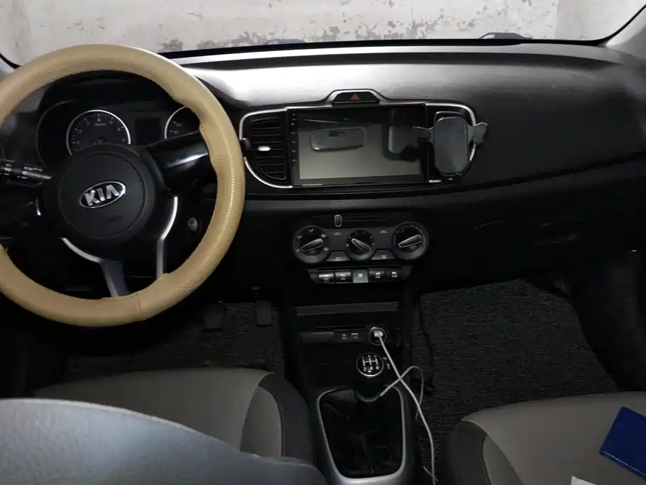 Kia Huanchi — миниатюра 12