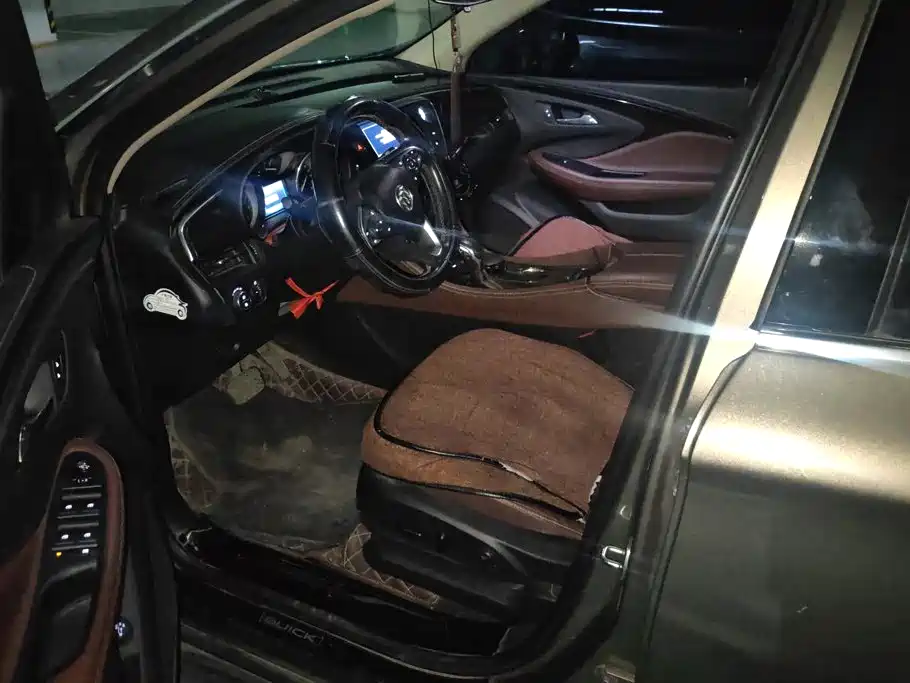Buick Envision Plus — миниатюра 9