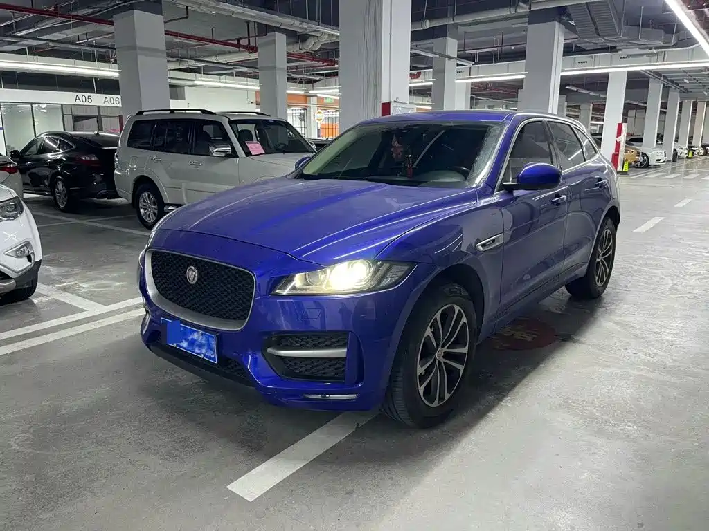 Jaguar F-PACE
