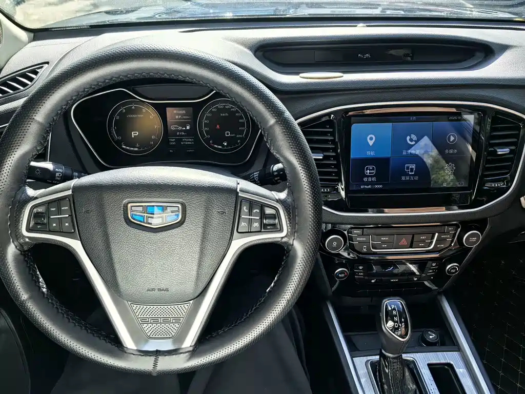 Geely Vision X6 — миниатюра 7