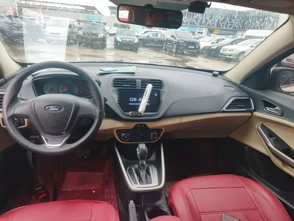 Ford Escort — миниатюра 10
