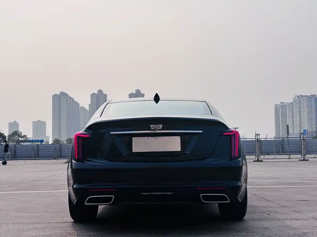 Cadillac CT5 — миниатюра 11