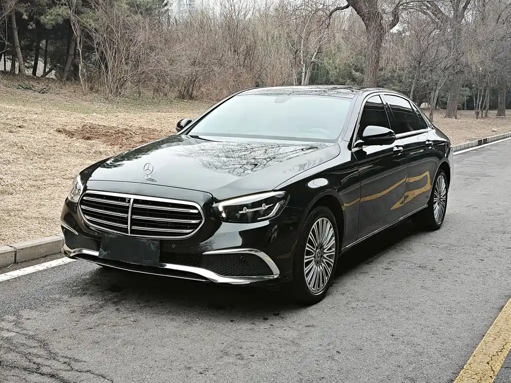 Mercedes-Benz E-Class 2022