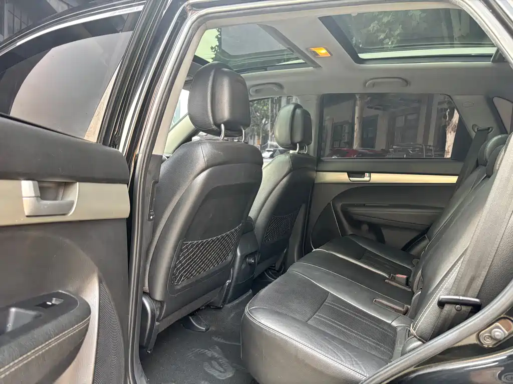 Kia Sorento — миниатюра 6