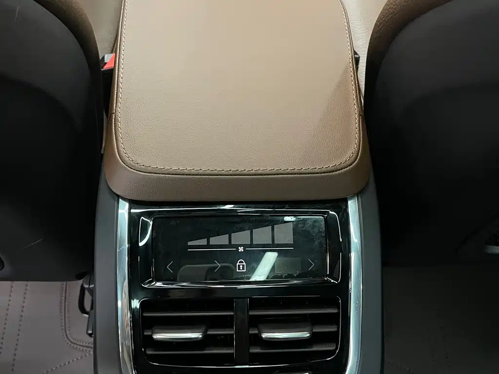 Volvo V90 2024 Cross Country B5 AWD