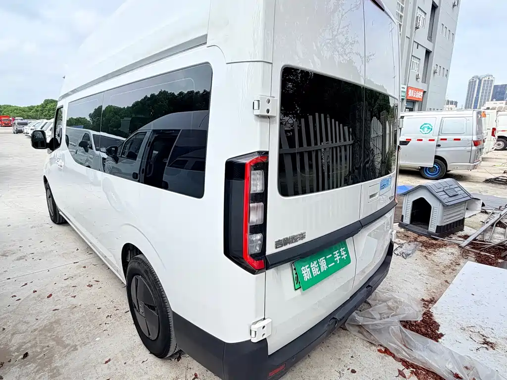 Yuan Cheng Yuan Cheng Super VAN — миниатюра 8