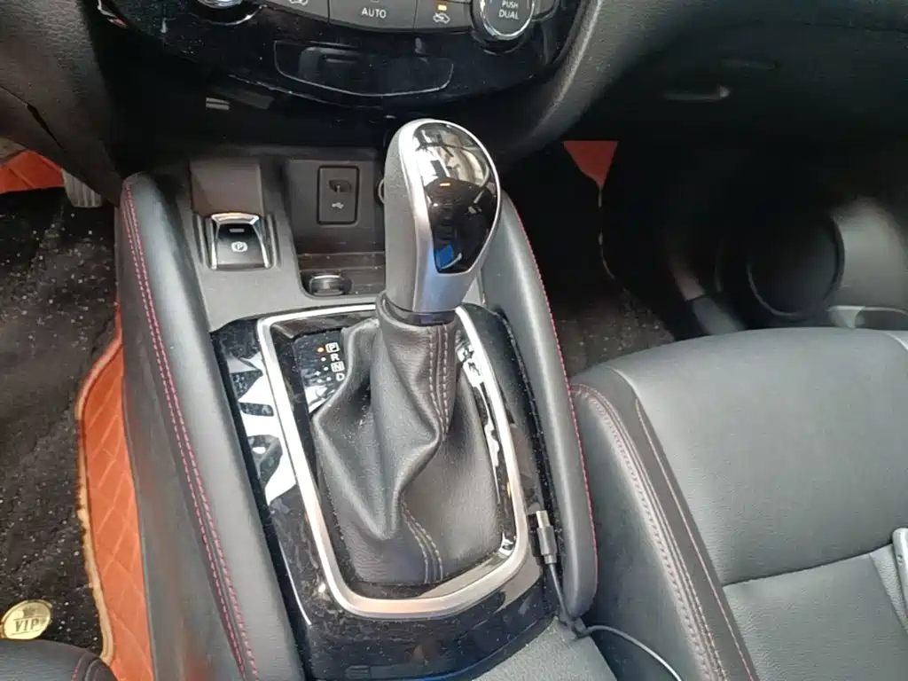 Nissan Qashqai — миниатюра 14