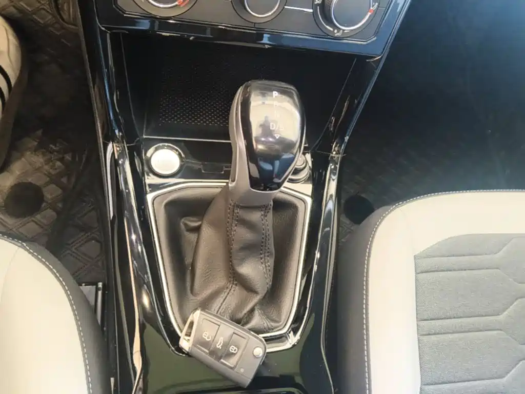 Volkswagen Tharu — миниатюра 14