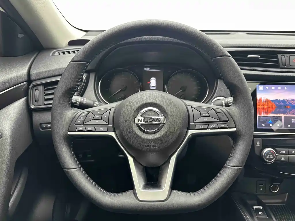 Nissan X-Trail — миниатюра 18