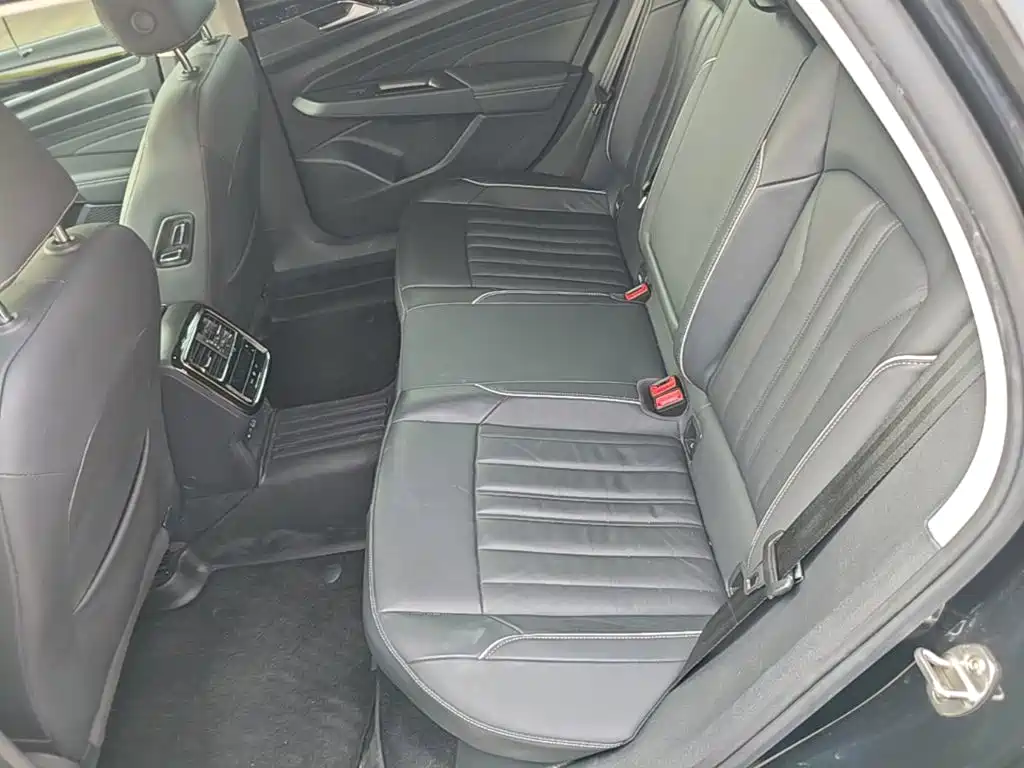 Volkswagen Passat — миниатюра 17