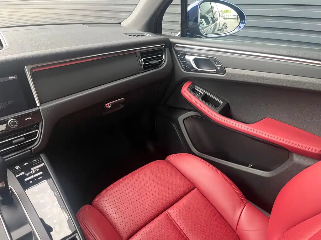 Porsche Macan — миниатюра 11
