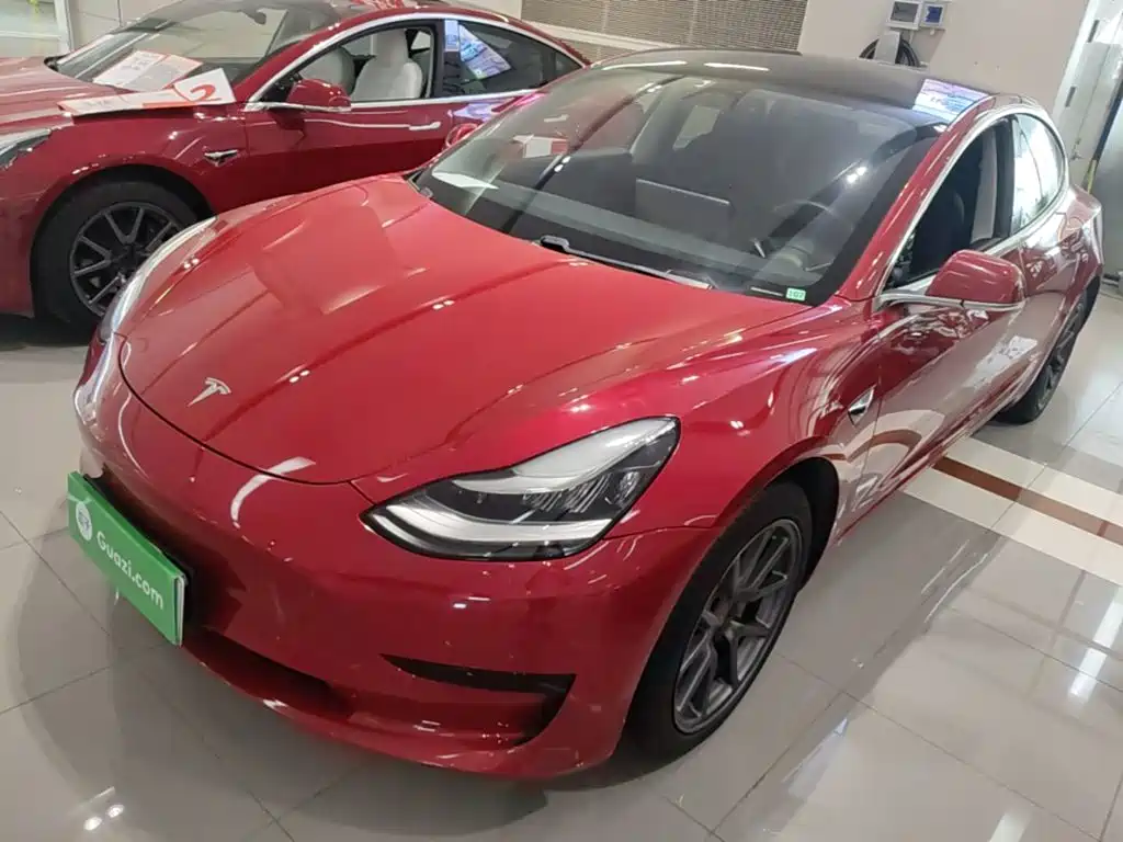 Tesla Model 3 — миниатюра 2