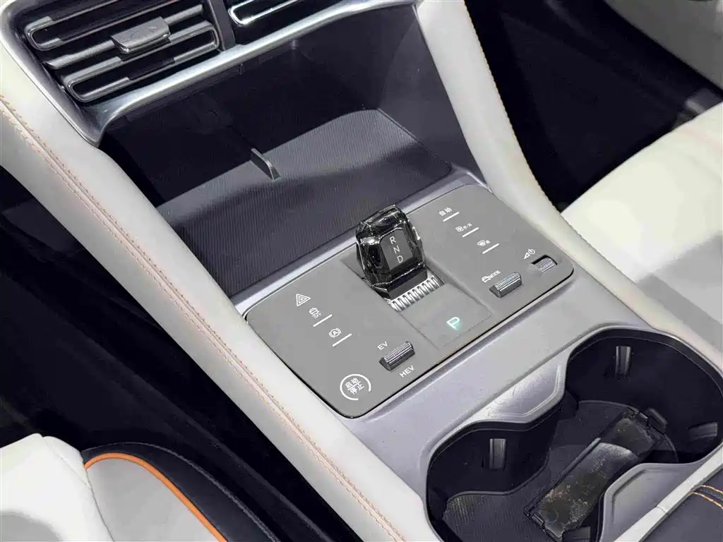 BYD PLUS New Energy — миниатюра 18